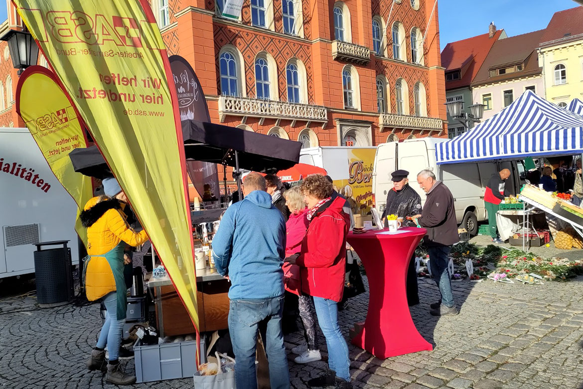 Coffeebikeaktion Markt Kamenz_web©ASB Dresden und Kamenz gGmbH (4).jpg