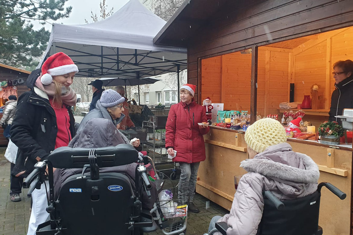 Weihnachtsmarkt_HDG_web©ASB Dresden und Kamenz gGmbH (3).jpg