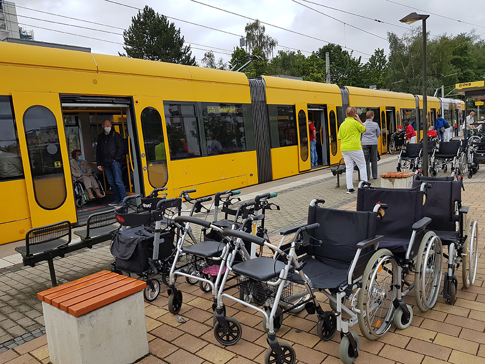 Straßenbahnfahrt 09_2021_HDG_11©ASB Dresden und Kamenz gGmbH_web.jpg