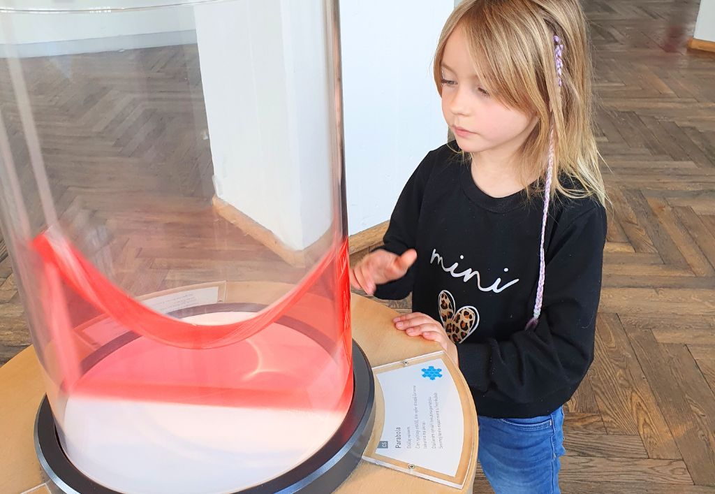 News_Elblandzwerge_2024_04_Vorschulkinder treffen auf Kunst und Technik (4).jpg