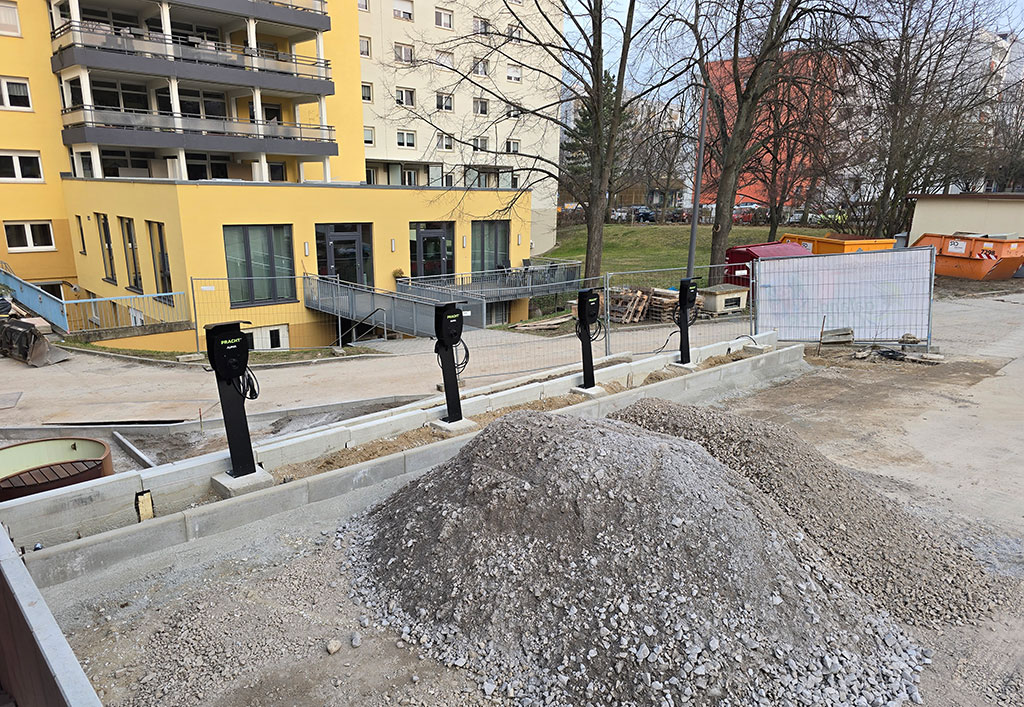  Ladesäulen für E-Autos | März 2025