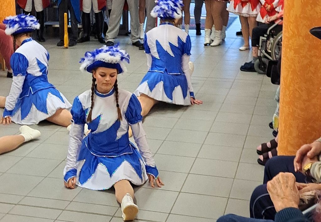 News (3)_PH Bernsdorf_Fasching.jpg