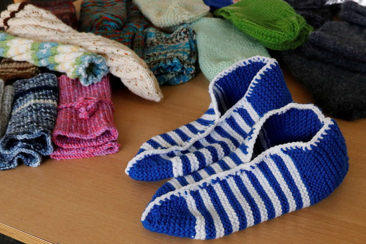 Bettschuhe stricken_Friedensstein_web©Sabine Mutschke (2).jpg