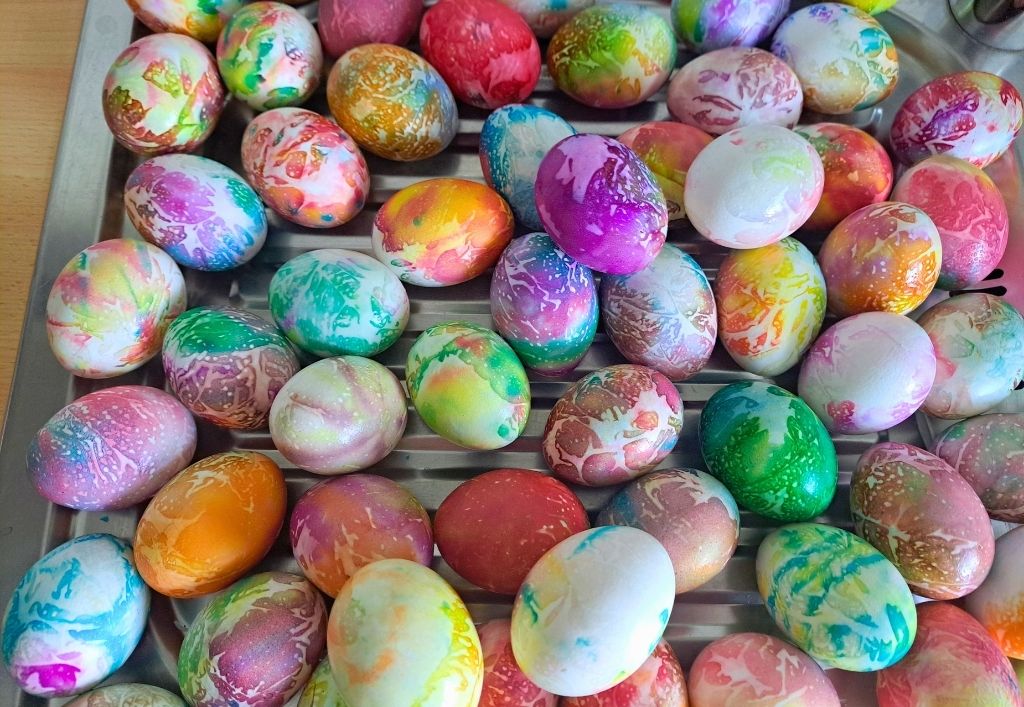 Bunte Kunstwerke aus dem Pflegeheim „Am Schmelzteich"