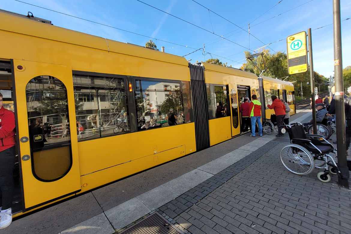 Strassenbahnfahrt_HDG_web©ASB Dresden und Kamenz gGmbH(10).jpg