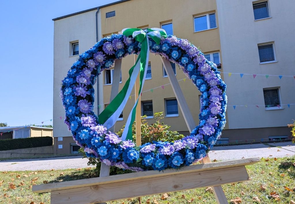 News (2)_AGW-Kamenz_Blütenkränze Forstfest.jpg