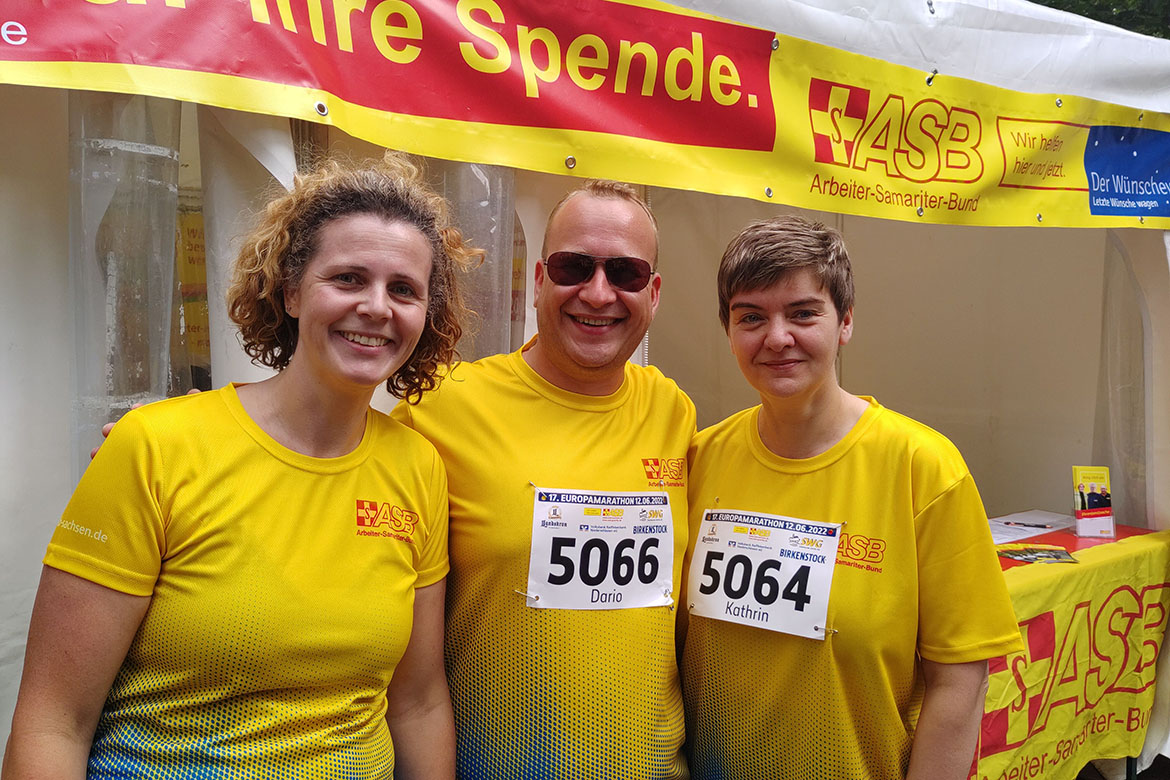 Europamarathon_2022_1_web@ASB Dresden und Kamenz gGmbH.jpg Die Läufer kommen glücklich im Ziel an