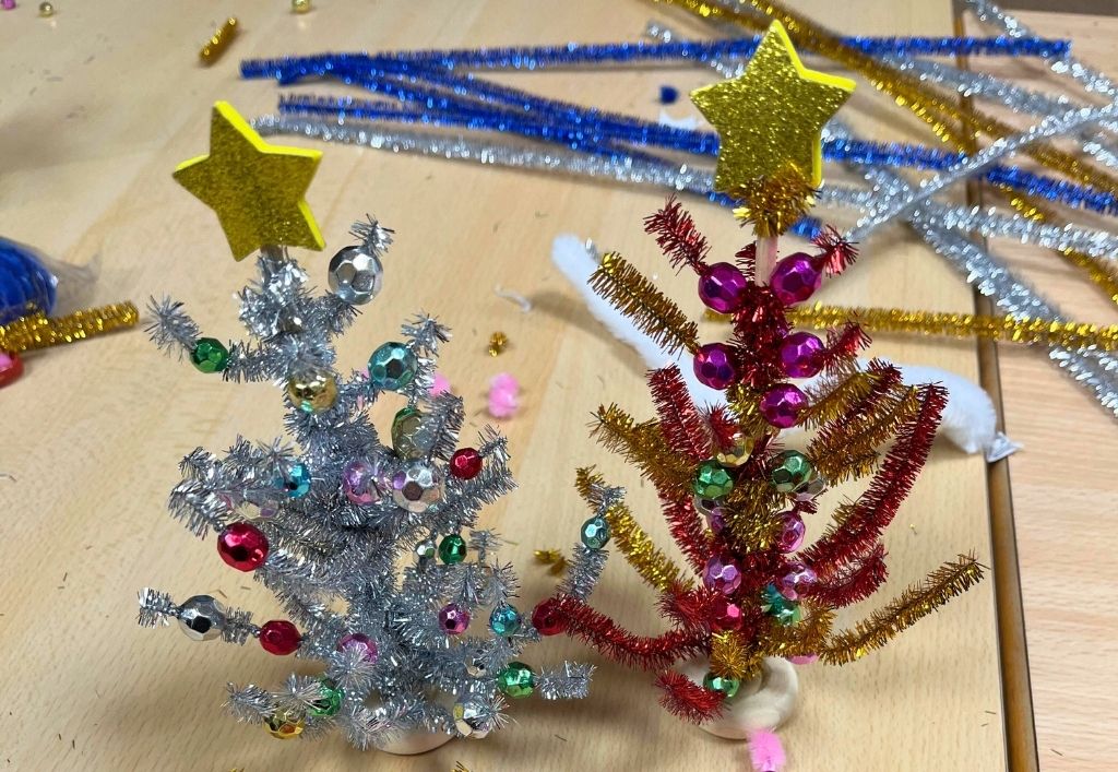 News (3)_Hutbergstrolche_Weihnachtsbasteln.jpg