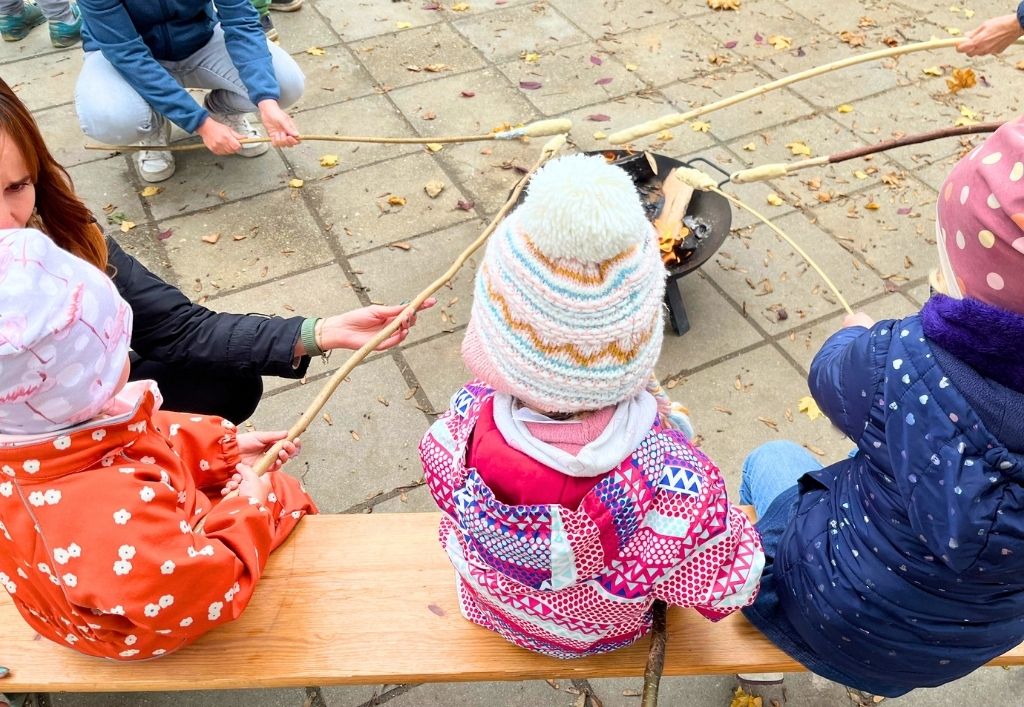 Wärme, Lachen und Lichterglanz – Das Herbstfeuer bei den 