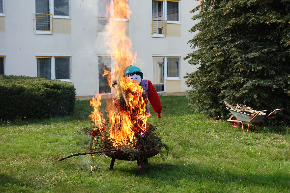 Hexenfeuer_PH Bernsdorf_3_web©ASB Dresden und Kamenz gGmbH.jpg