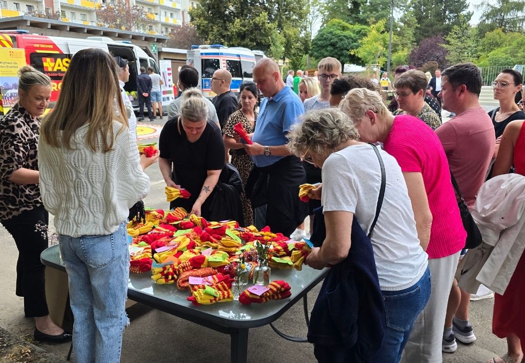 News (5)_BBZ Am Friedensstein_ASB-Socken.jpg