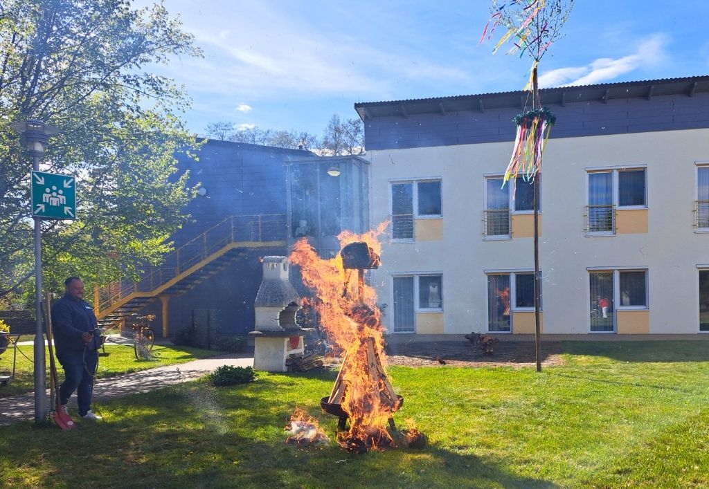 News (2)_PH Bernsdorf_Maifeuer.jpg