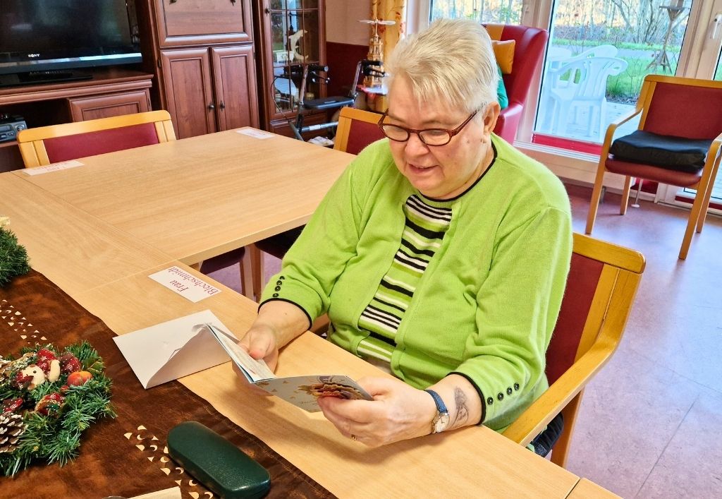 News (2)_PH-Bernsdorf_Weihnachtpost.jpg